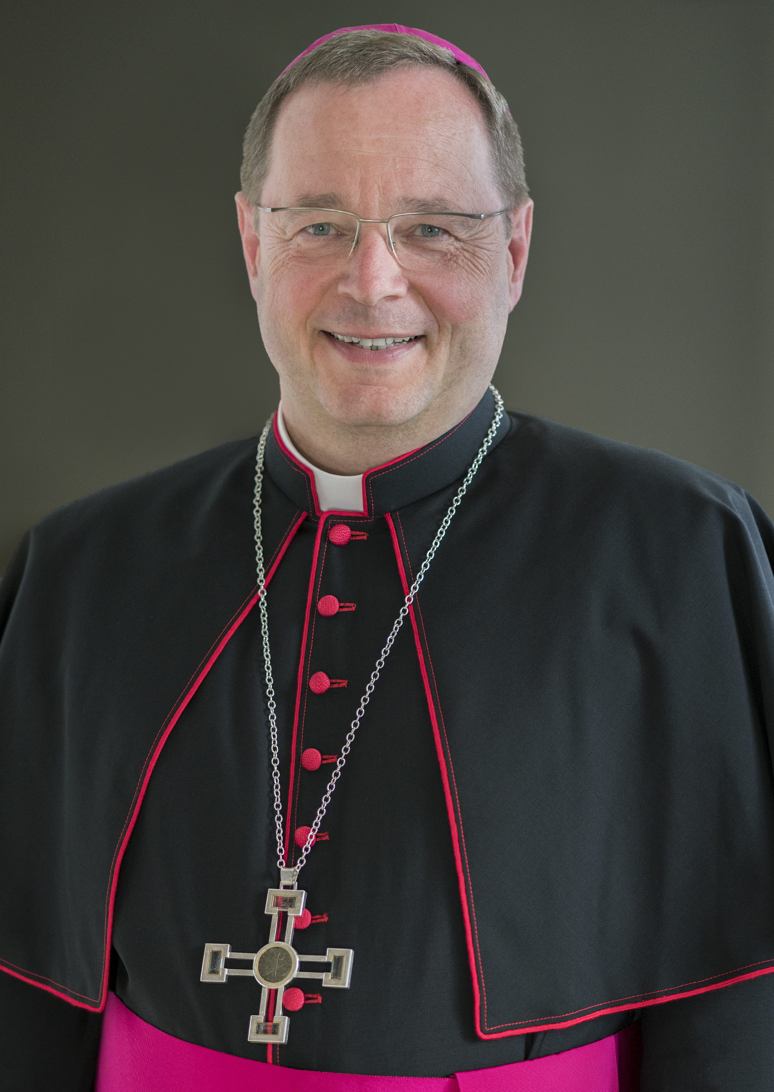 Pressefotos von Bischof Dr. Georg Bätzing